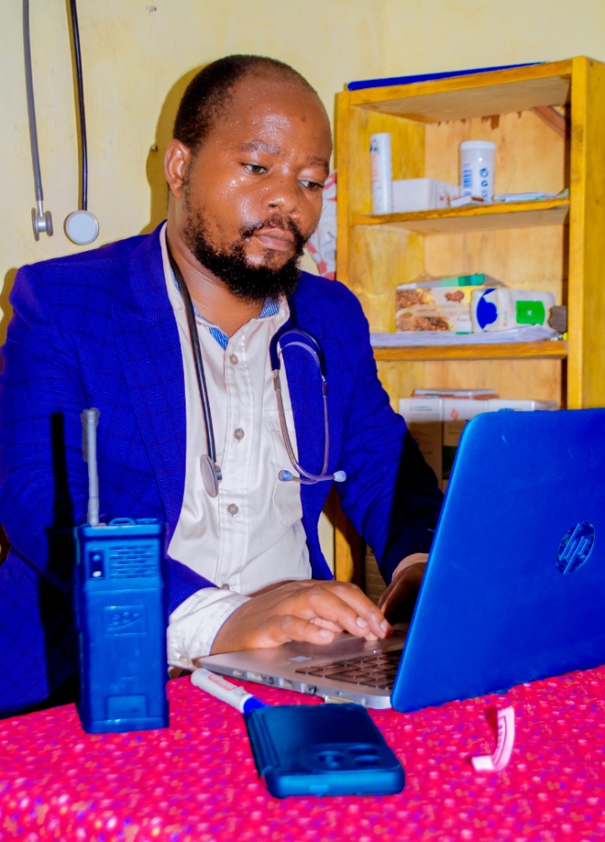 Baraka : L’ASI lance un appel à la vigilance contre Ebola et demande à l’OMS de renforcer la surveillance aux points d’entrée, déclare MWENEBATU USENI Clovis